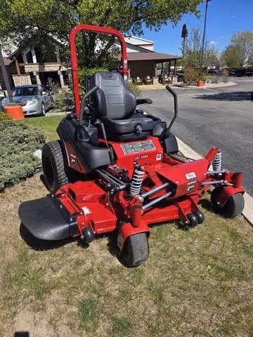 Ferris ISX2200 Series w/ 52" Mower Deck & ROPS (ISX2200KAVE2652SS)