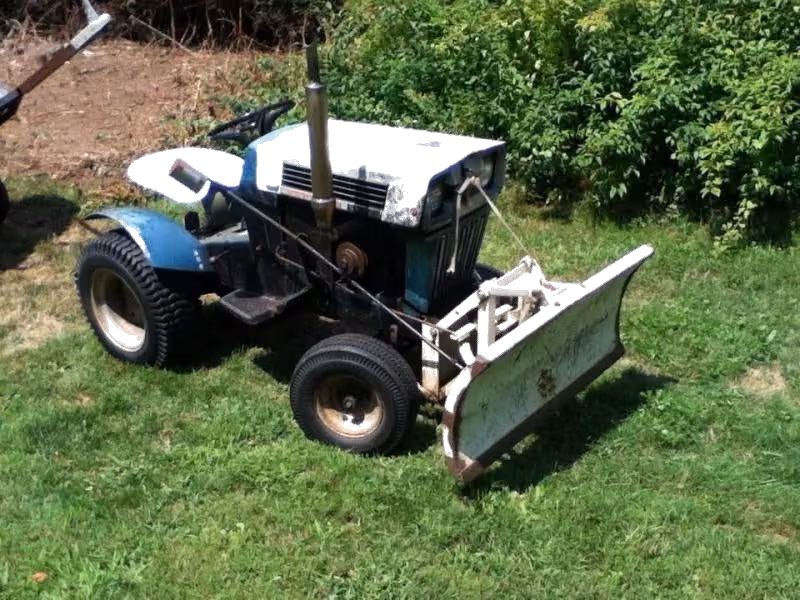 New Holland LT10A