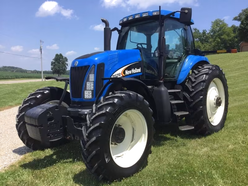New Holland TG210