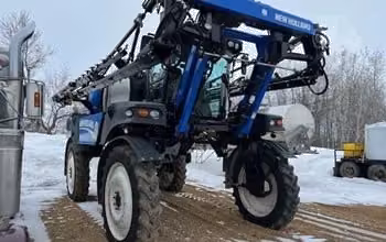 New Holland SP275F