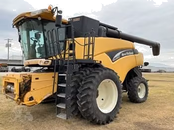 New Holland CR970