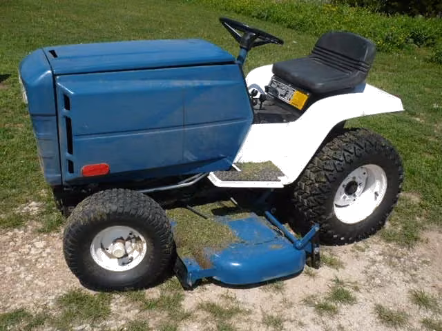 New Holland 09JC3220