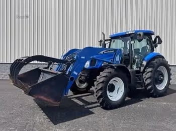 New Holland TS135A