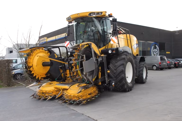 New Holland 750BFIE (EU)