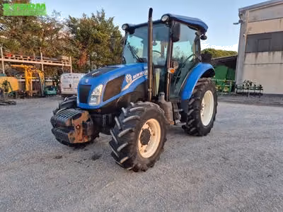 New Holland TD575