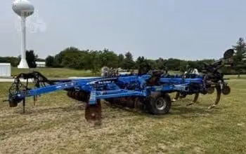 New Holland ST650