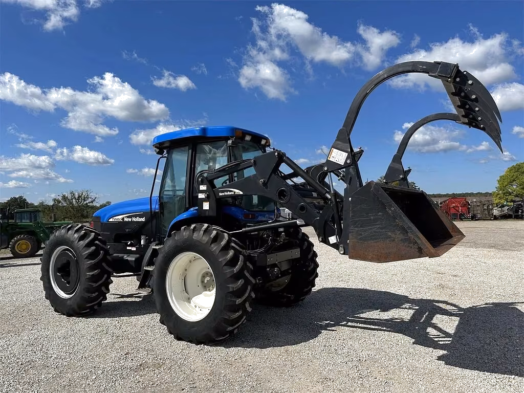 New Holland TV145