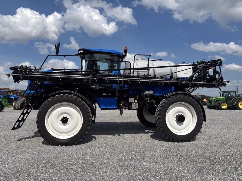 New Holland SP333F