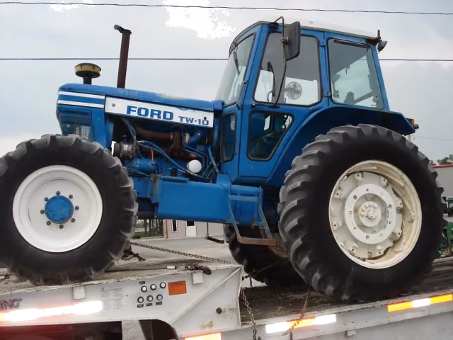 New Holland TW10