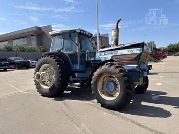 New Holland TW35