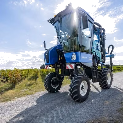 New Holland 9070M