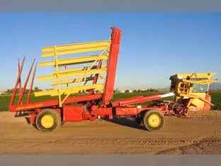 New Holland 1085