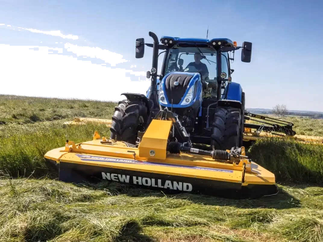New Holland 44