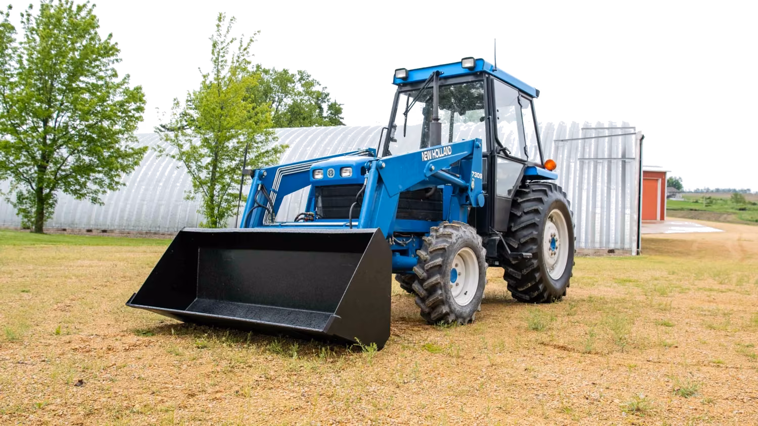 New Holland 2120