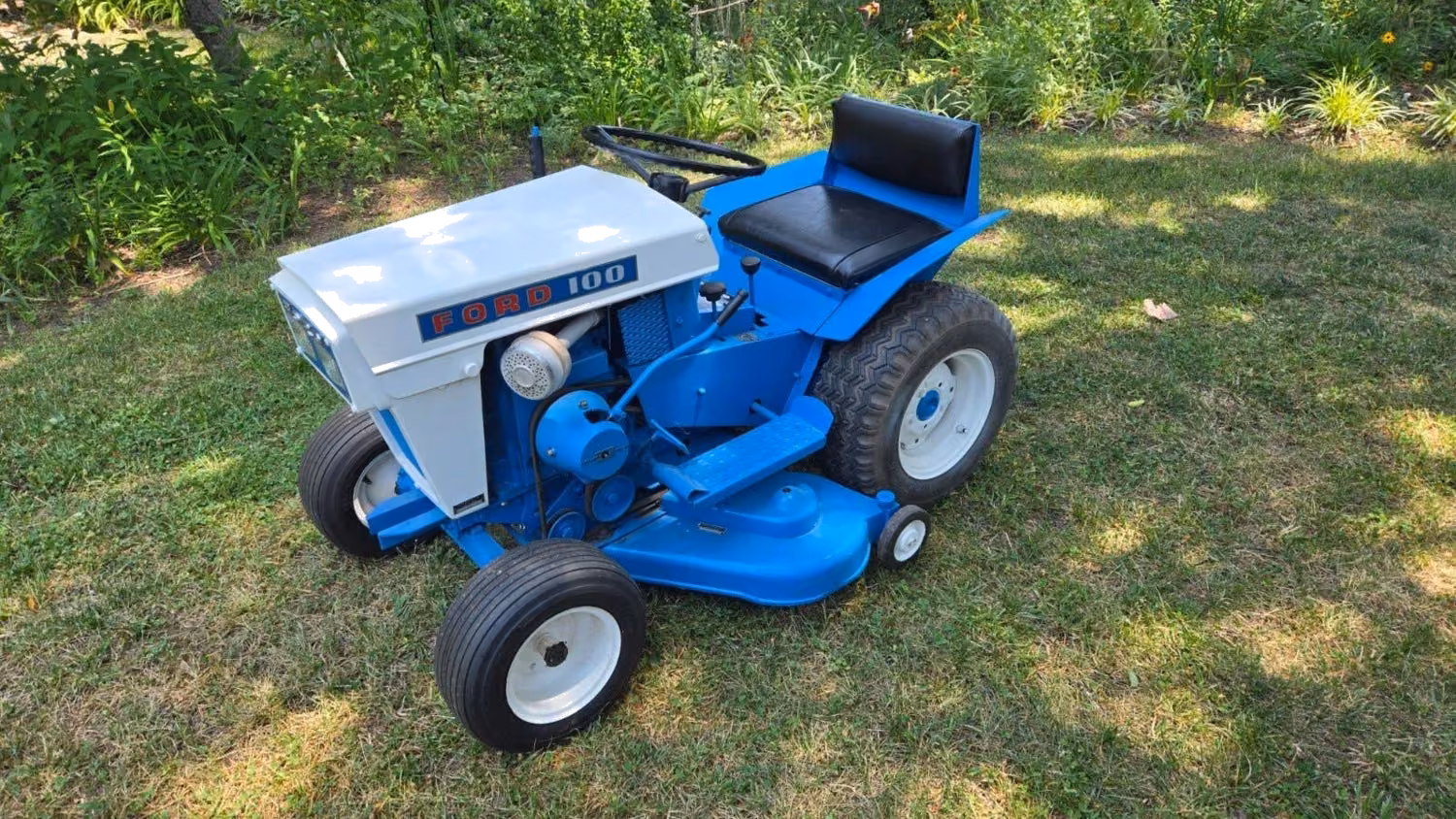 New Holland LGT100