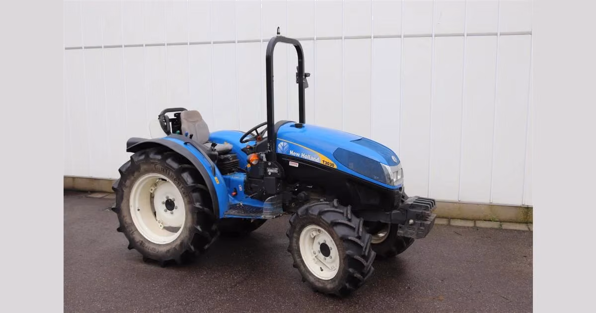 New Holland T3030