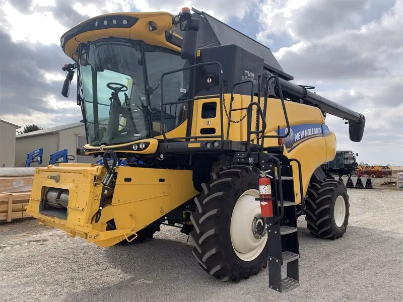 New Holland CR790-E2