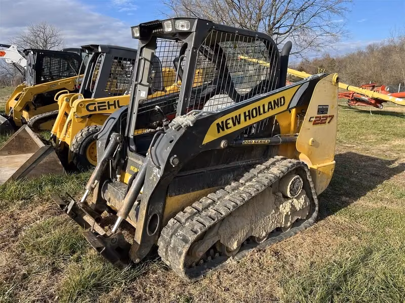 New Holland Construction New Holland C227