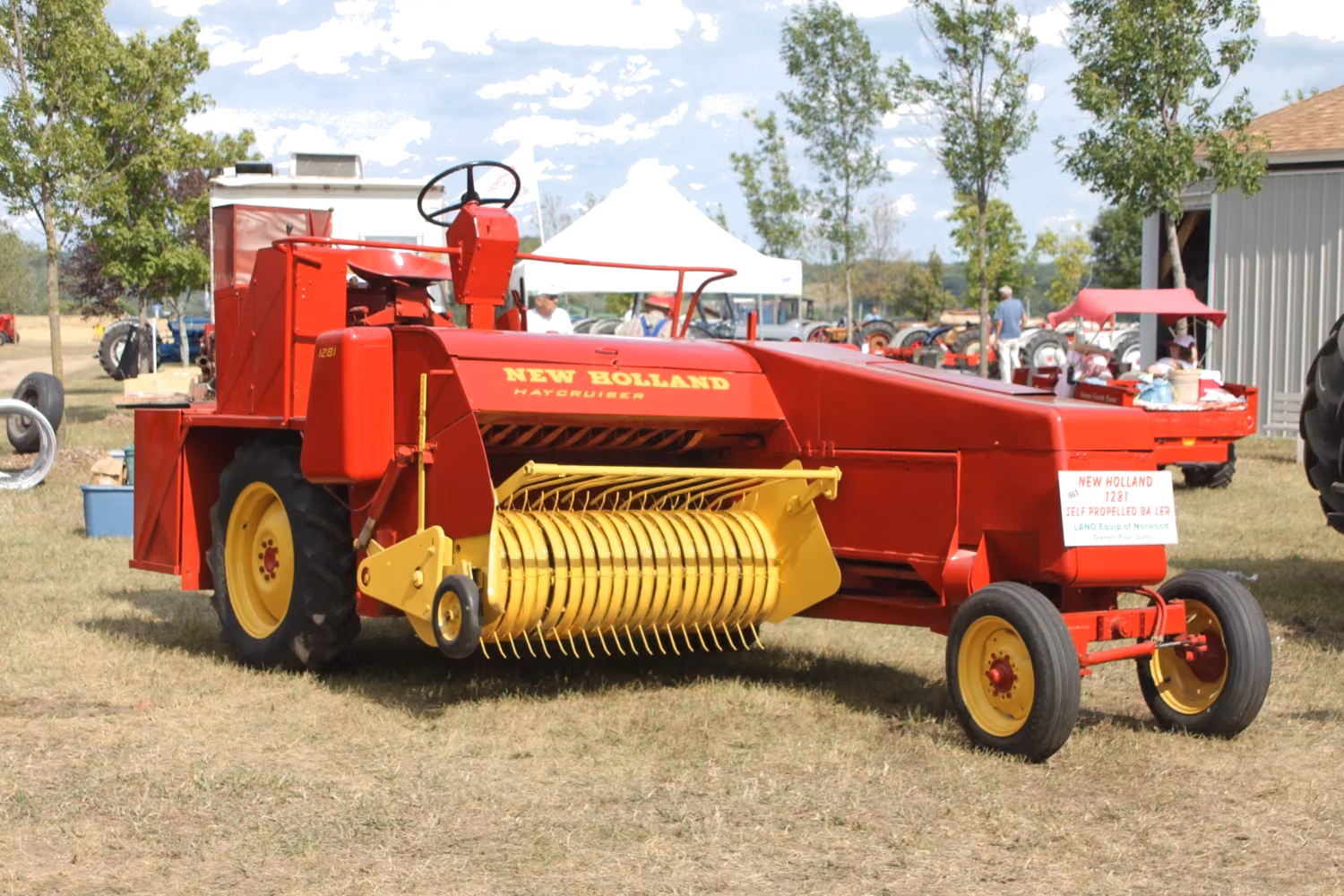 New Holland 1283