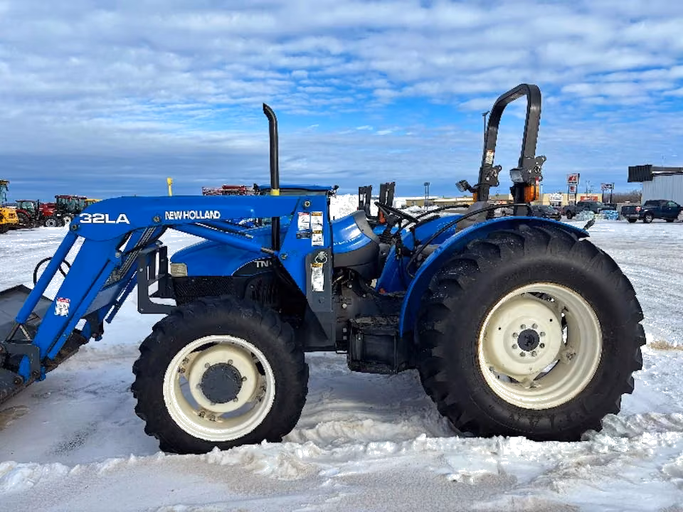 New Holland TN75