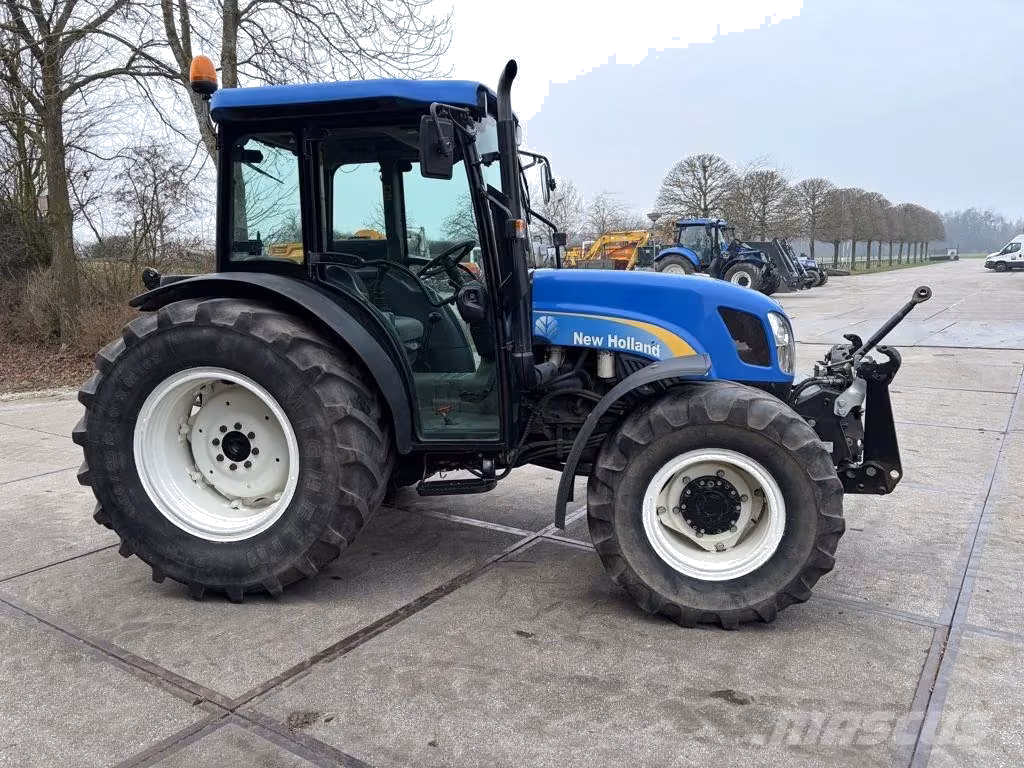 New Holland TN95DA