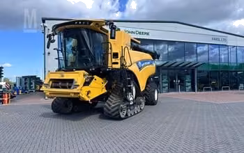 New Holland CR8080-A4