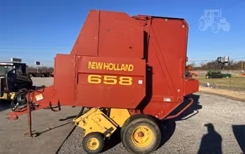 New Holland 658
