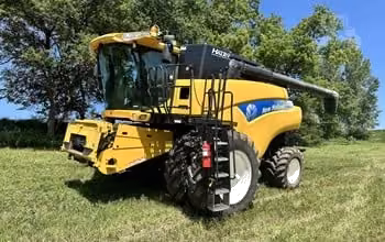 New Holland CR9040