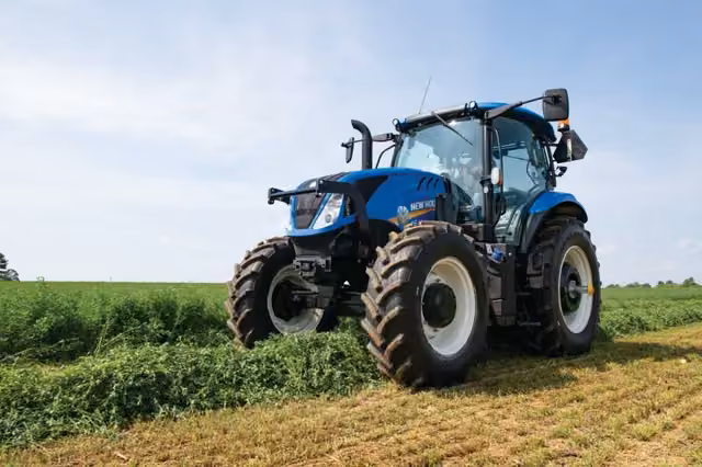 New Holland T6010