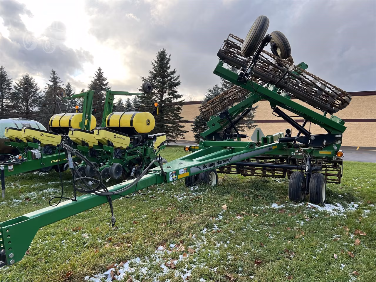 2018 Unverferth 1645G Cultivator