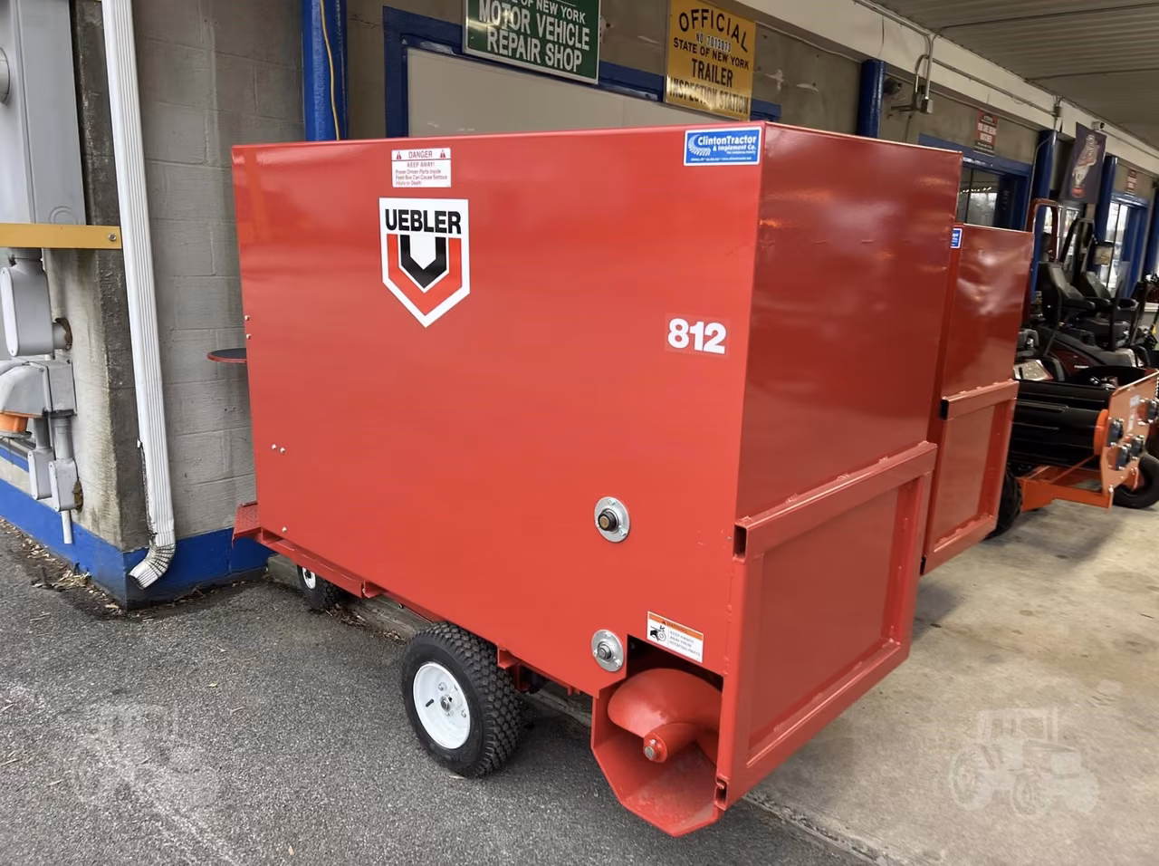 2023 Uebler 812 Feed Mixer Wagon