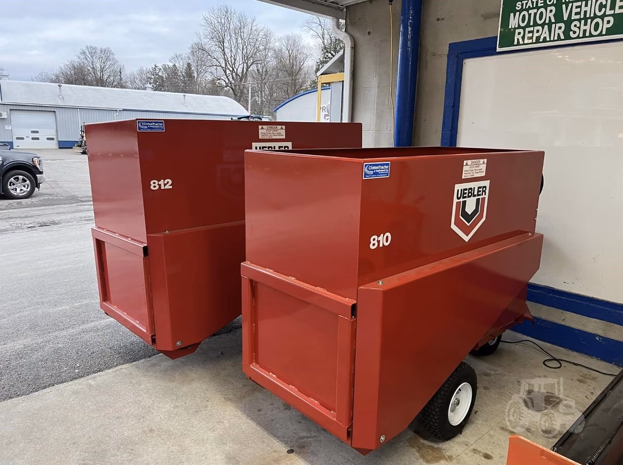 2023 Uebler 812 Feed Mixer Wagon