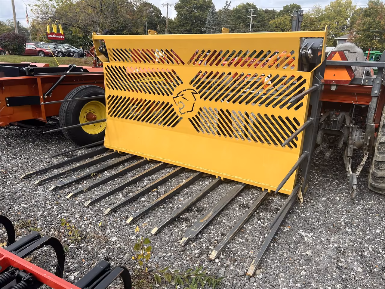 2022 Tubeline PB120R Hay Rake