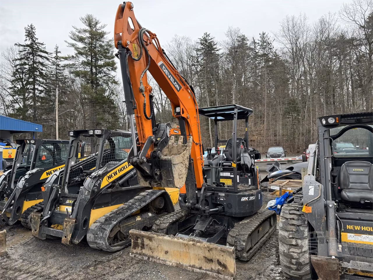 Develon DX35Z-7 Excavator