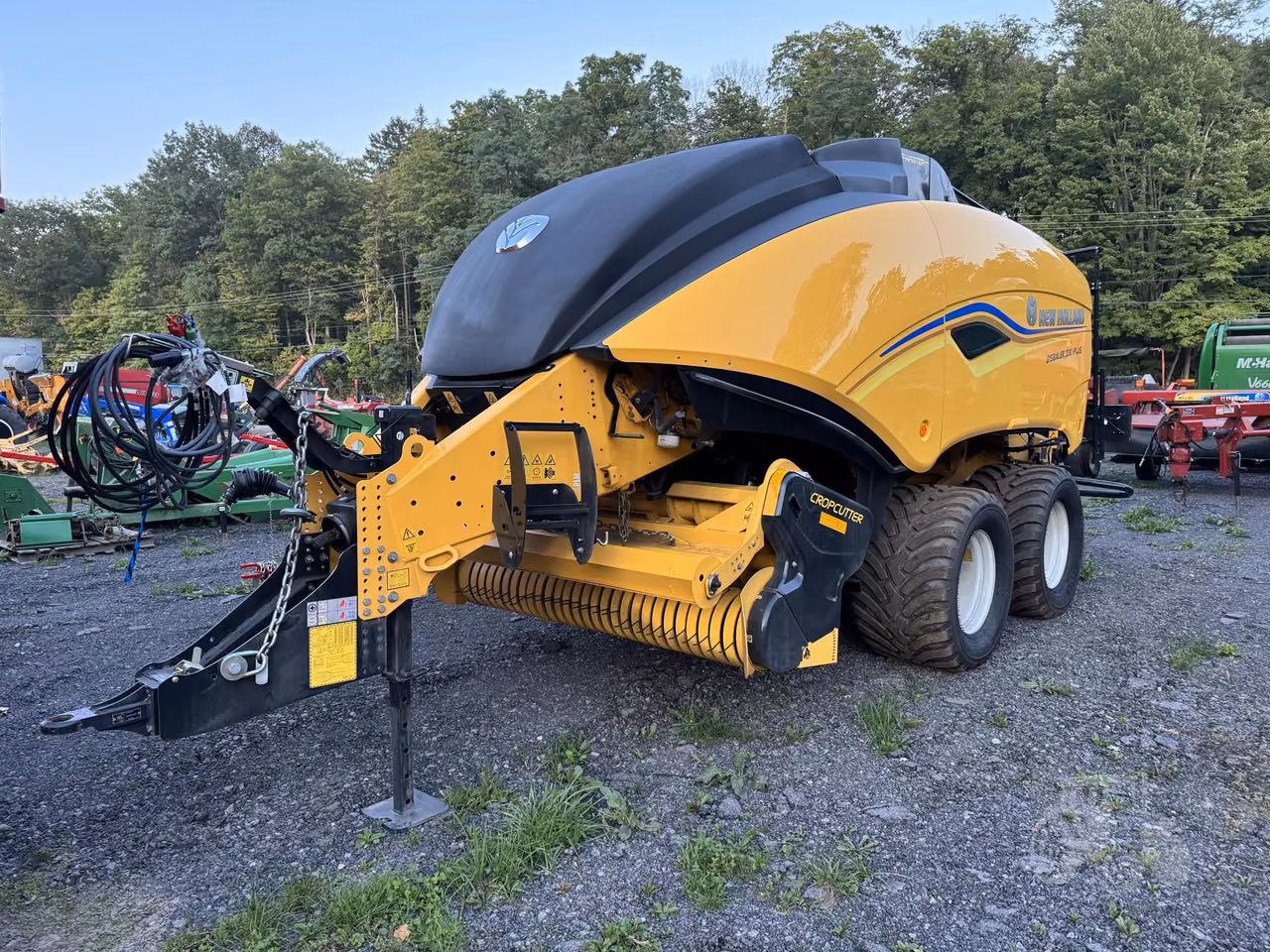 2025 New Holland BIG BALER 330 PLUS R Square Baler