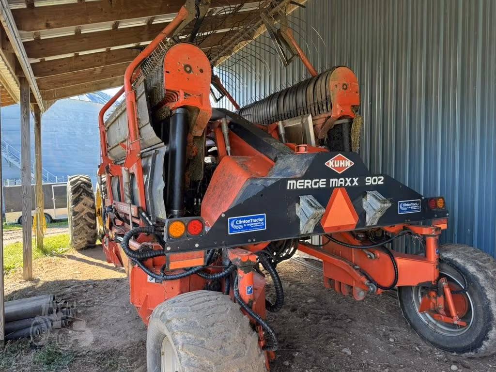 Kuhn MM902 Merger