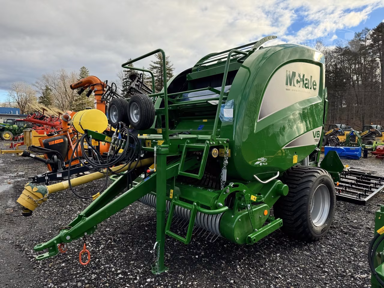 2025 McHale V6750 Round Baler