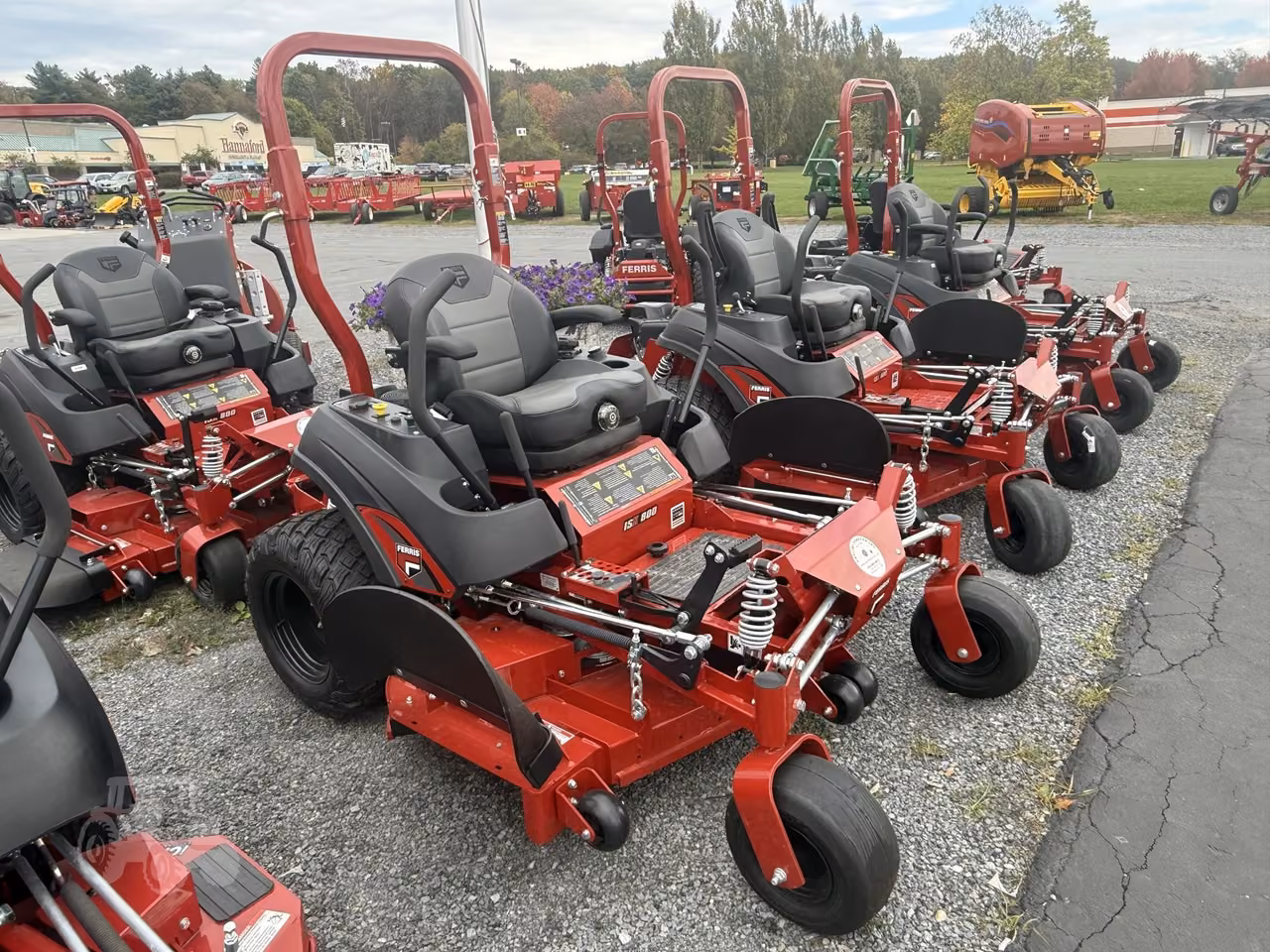 2025 Ferris ISX800B2760SS Zero Turn Mower
