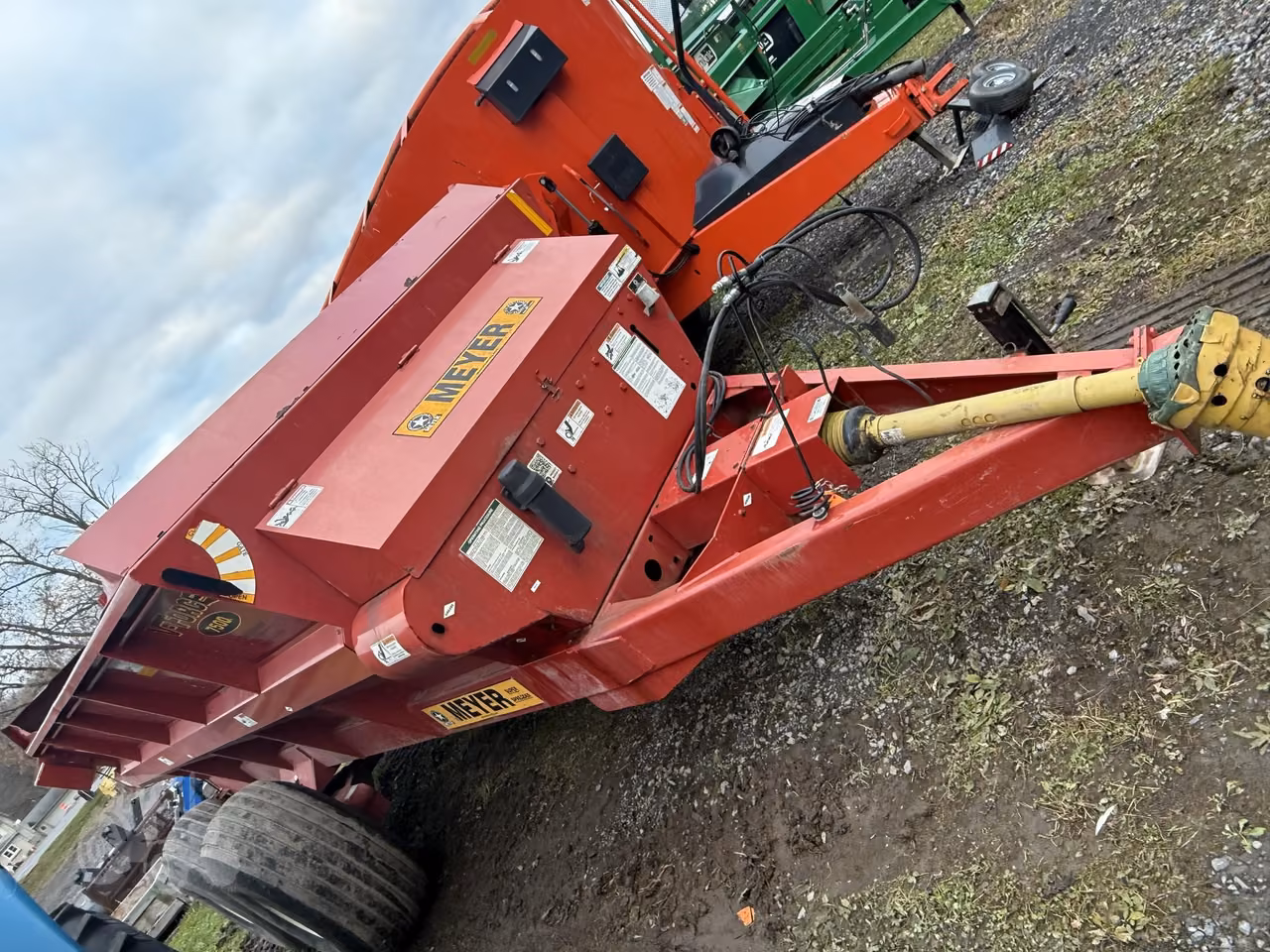 Meyer 7500 Manure Spreader