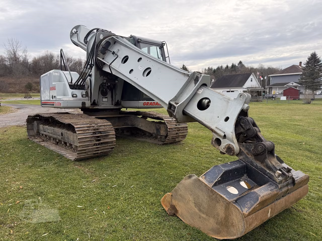 Gradall XL4200 III Excavator