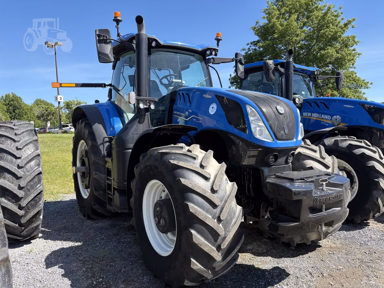 2022 New Holland T7.315HD 175 to 299 HP Tractor