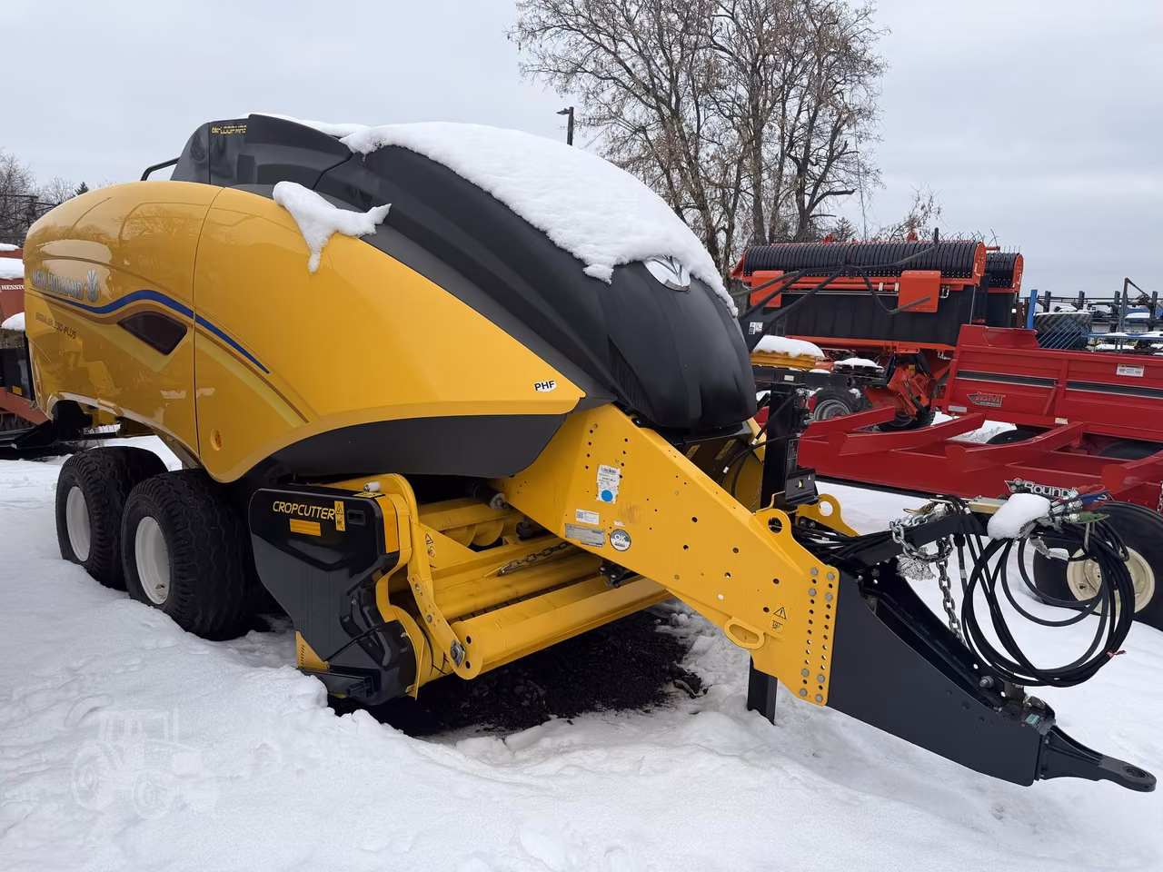 2025 New Holland BIG BALER 330 PLUS P Square Baler