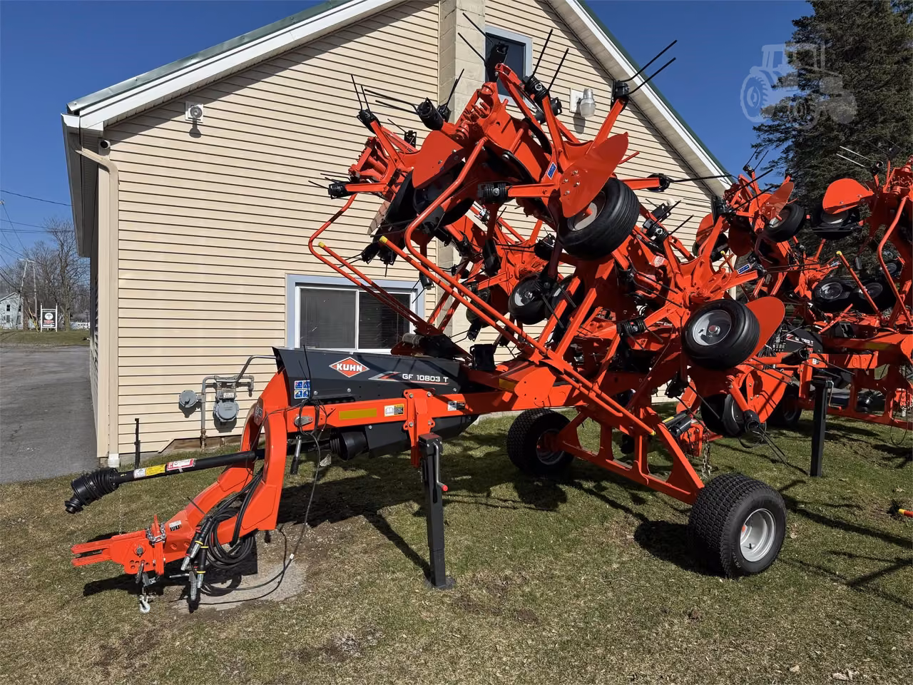 2025 Kuhn GF10803T Tedder
