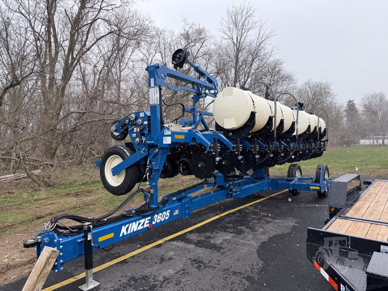 2026 Kinze 3605-12R30 Planter
