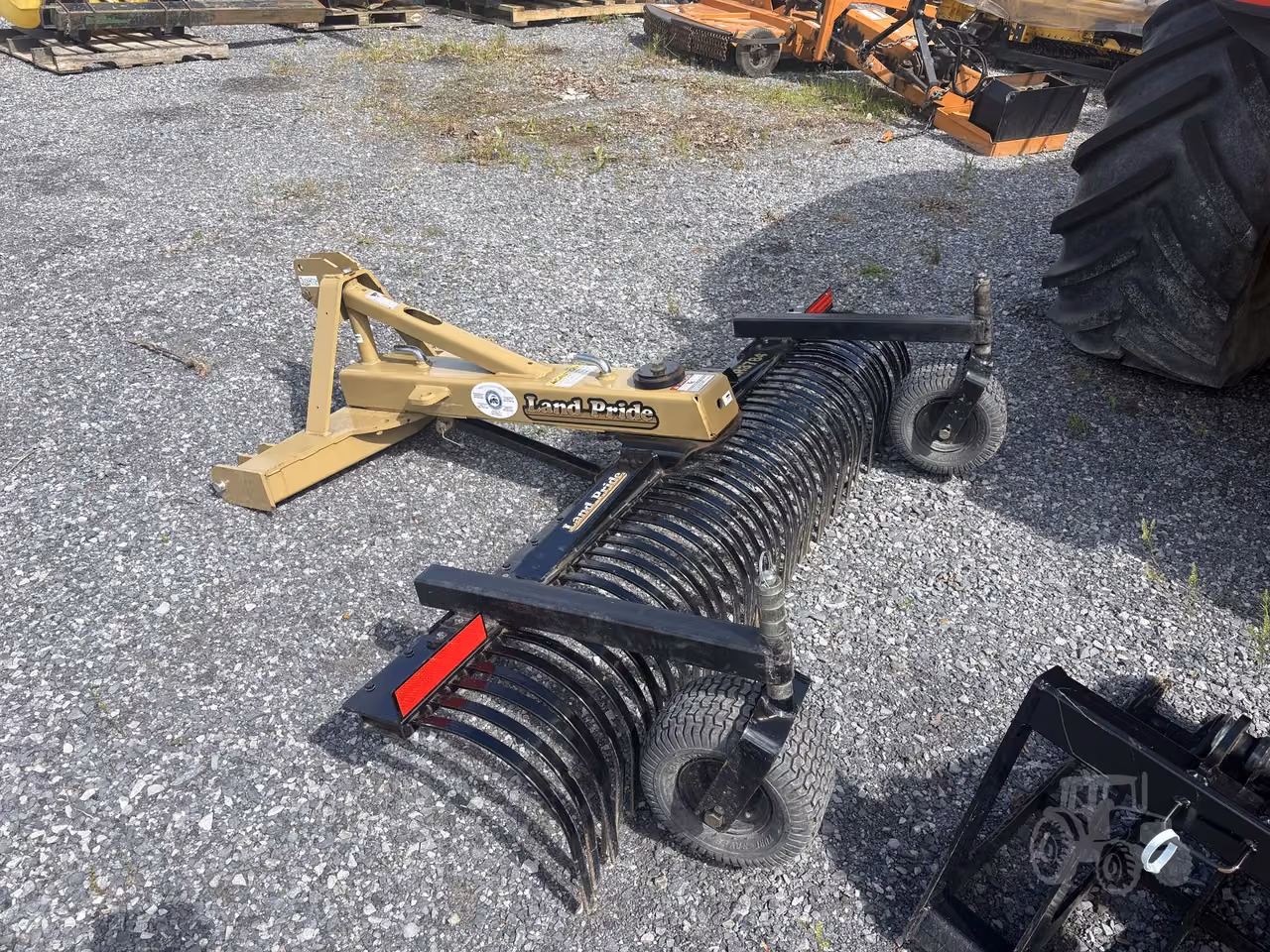 2019 Land Pride LR3784