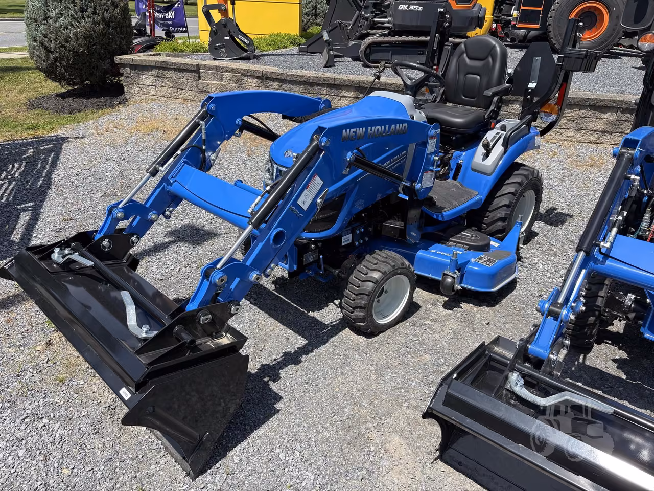 2026 New Holland WORKMASTER 25S Compact Tractor