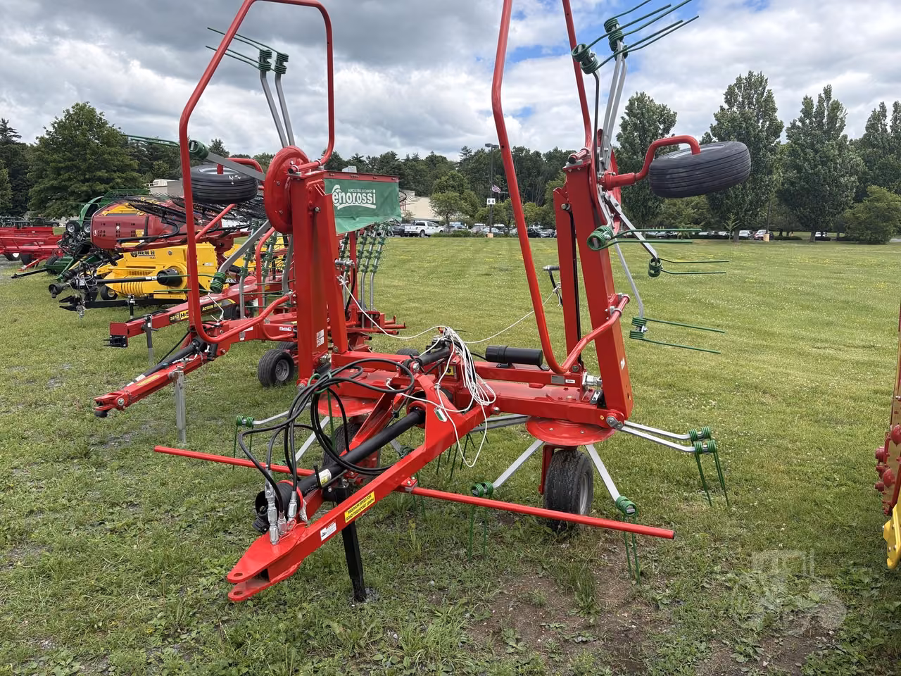 2025 Enorossi G4V570PTH Tedder