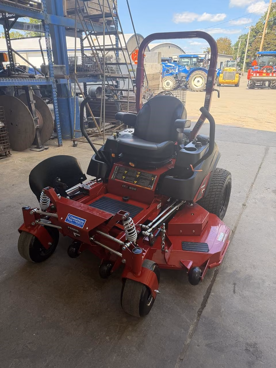 Ferris ISX800ZKAVE2661 Zero Turn Mower