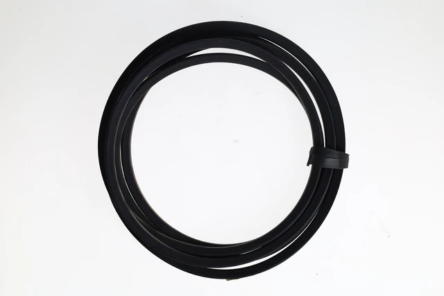 Belt V-Belt, 0.6563in W x 175.62in L — fits 9 New Holland models — 84214748