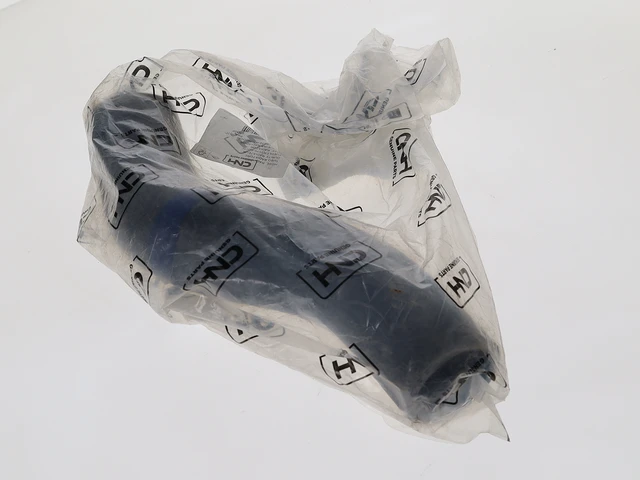 Radiator Hose 45.00 mm ID x 76.50 mm, SAE J20, SAE 20 R4 Class C — fits 12 New Holland models — 87528978